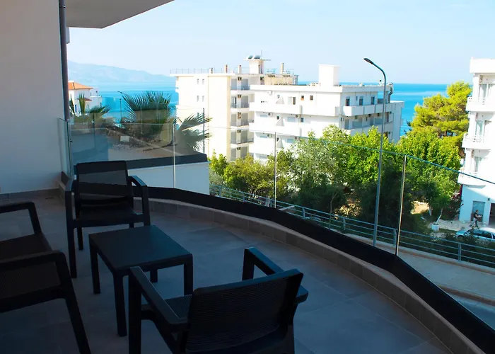 Day Lux Apartments